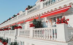 Flower Hotels & Resorts
